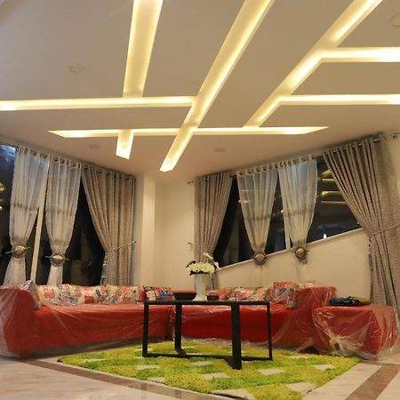 Aloche Apartments Мюри Екстериор снимка